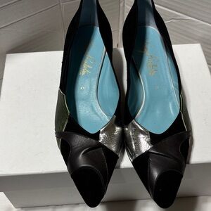 Thierry Rabotin suede/smooth leather pointy toe with metallic leather. EUC